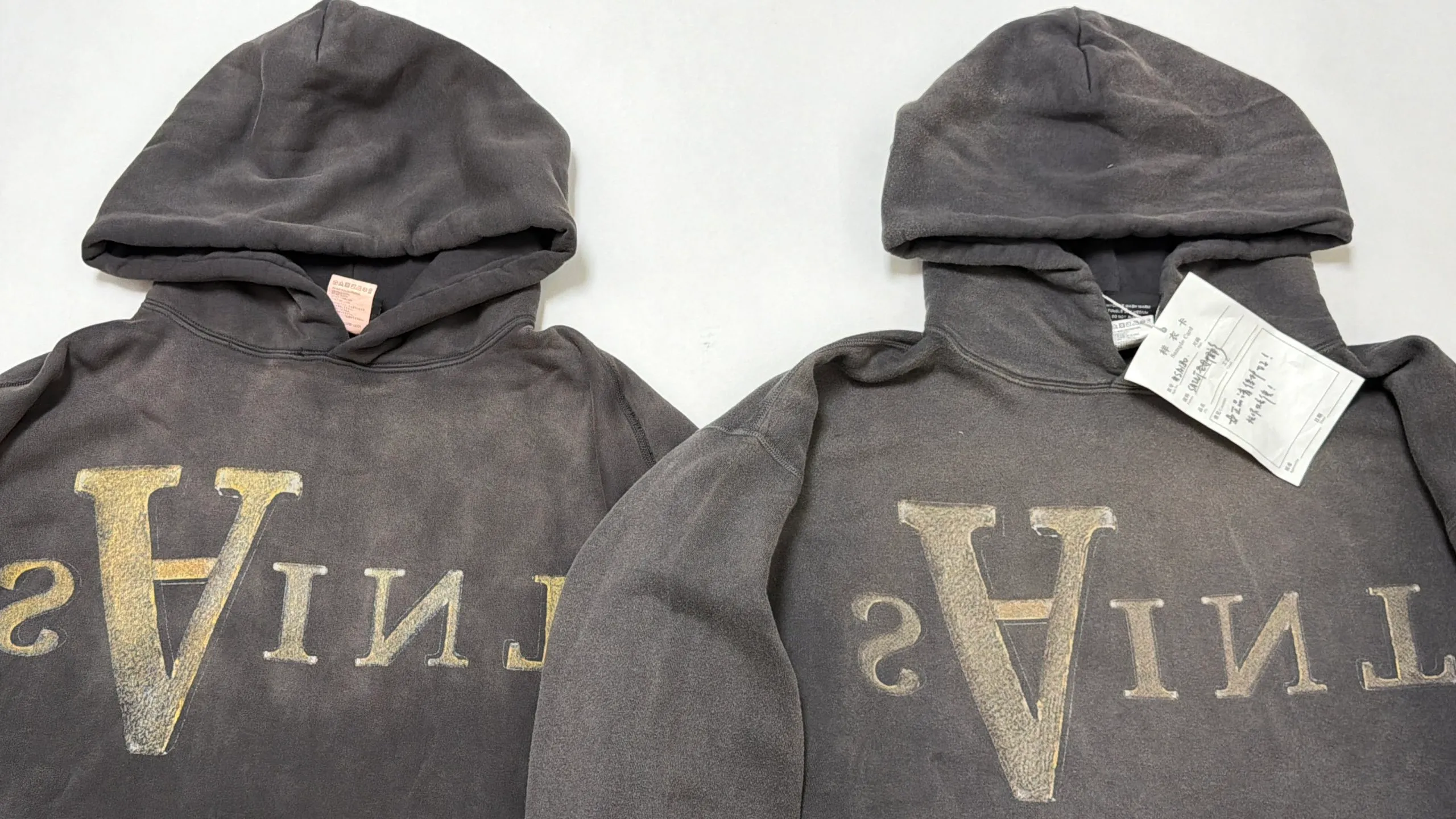 Authentic VS plate-making SAINT Mxxxxxx HOODIE/ANARCHY/BLK Mirror reverse SAINT hooded sweatshirt/ANARCHY barrage virgin hoodie S-XL Assute dyeing, heavy washing and water fading, multi-bit wormhole destruction treatment, genuine plate-making and mold opening, the difference is shown in the picture and made! Authentic level printing process, correct main mark/wash mark ⚠️Note: This model does not have the little angel mark